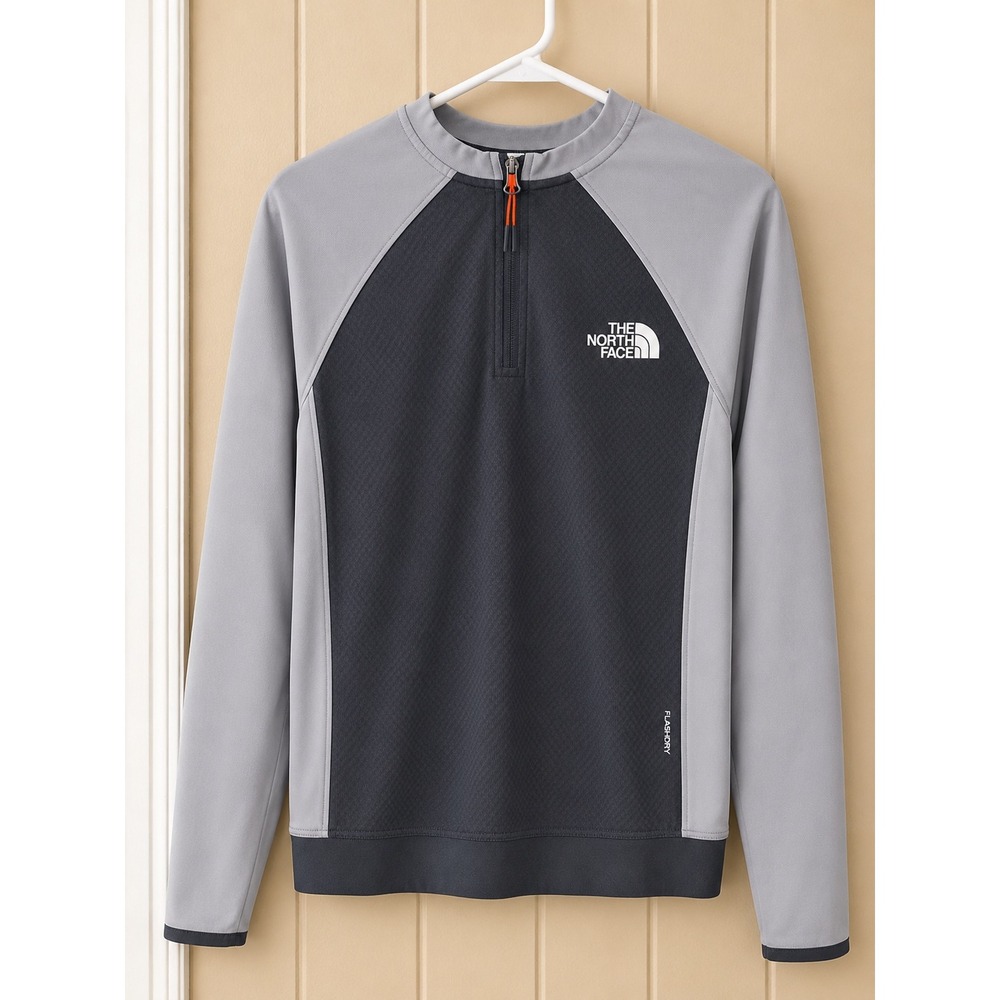 The North Face Womens FlashDry Tekware Quarter Zip Pullover Grey Charcoal Medium